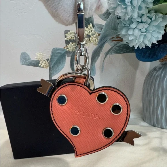 PRADA Saffiano Trick Heart Bag Charm - Picture 2 of 16